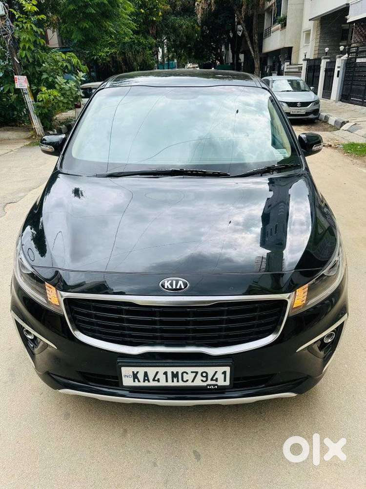 Kia Carnival Premium, 2020, Diesel