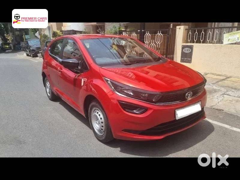 Tata Altroz XE Petrol, 2021, Petrol