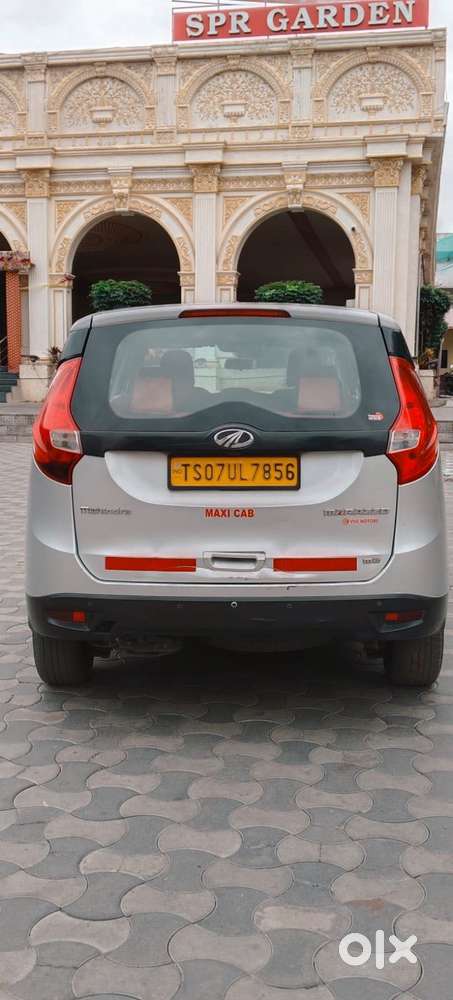 Mahindra Marazzo M2 8str, 2022, Diesel
