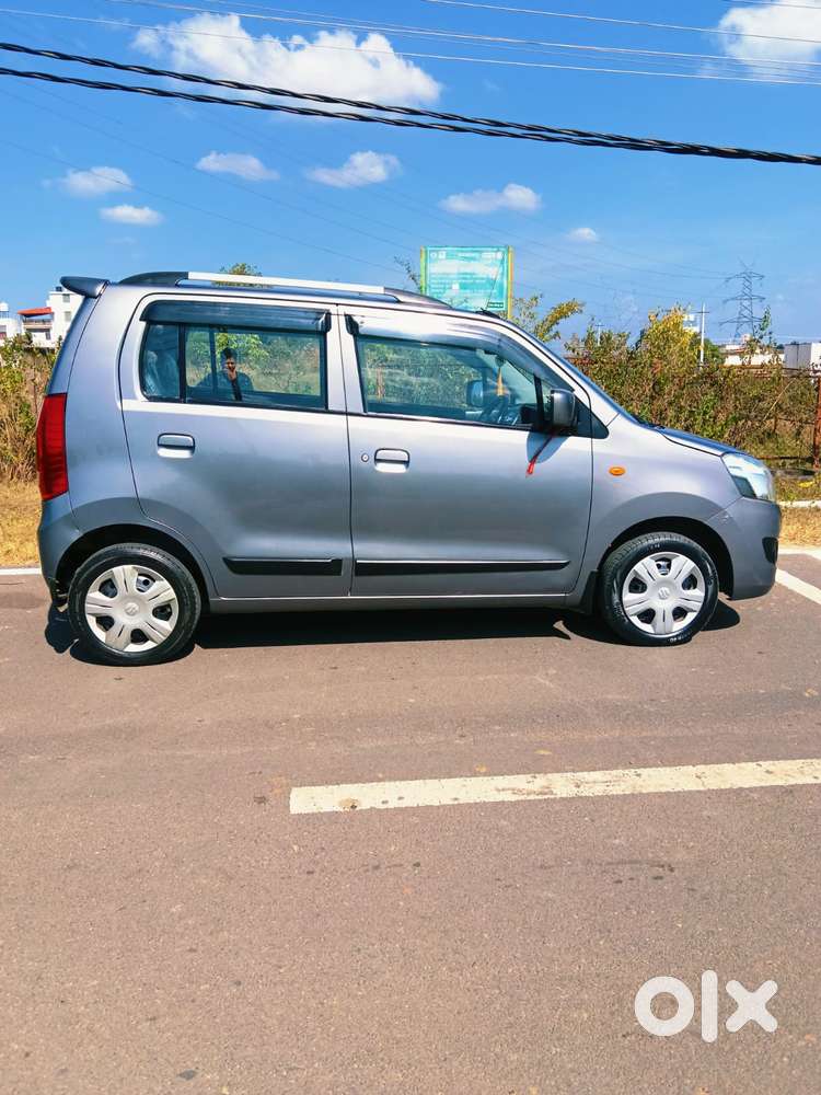 Maruti Suzuki Wagon R Vxi Amt1.2, 2017, Petrol