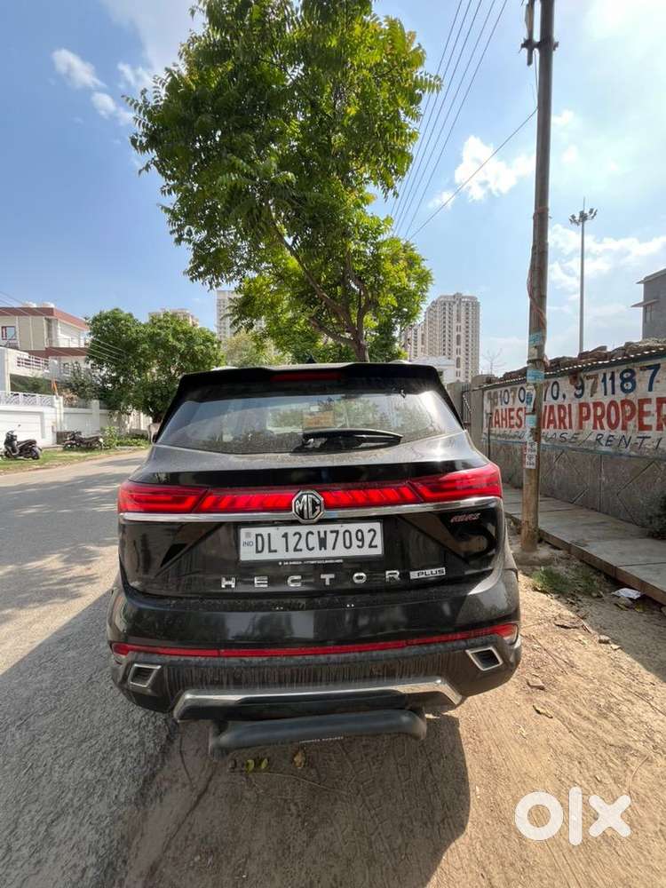 Mg Hector Plus 2023 Petrol Well Maintained