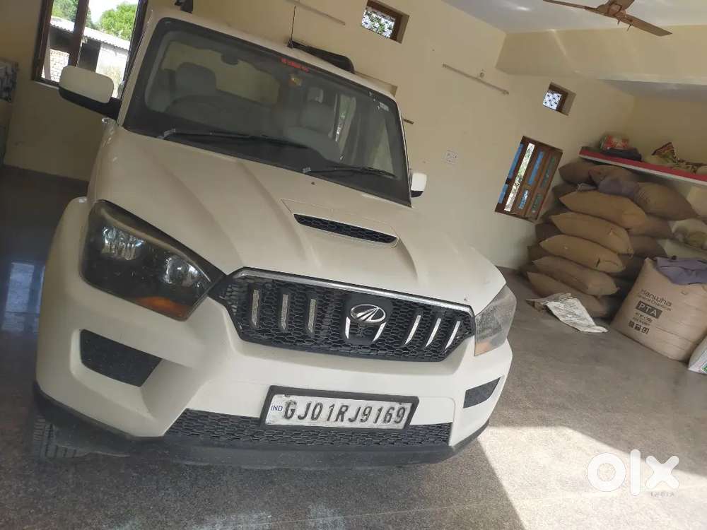 Mahindra Scorpio 2015 Diesel 100000 Km Driven
