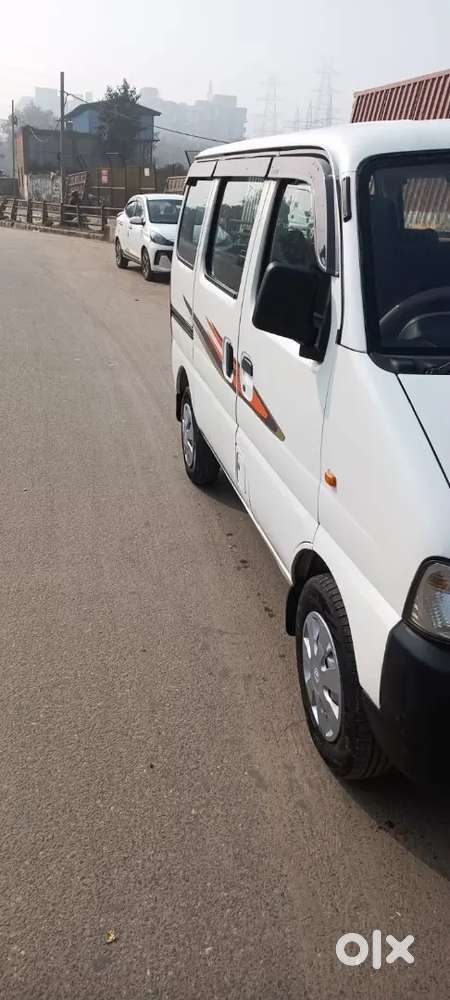Maruti Suzuki Eeco 2017