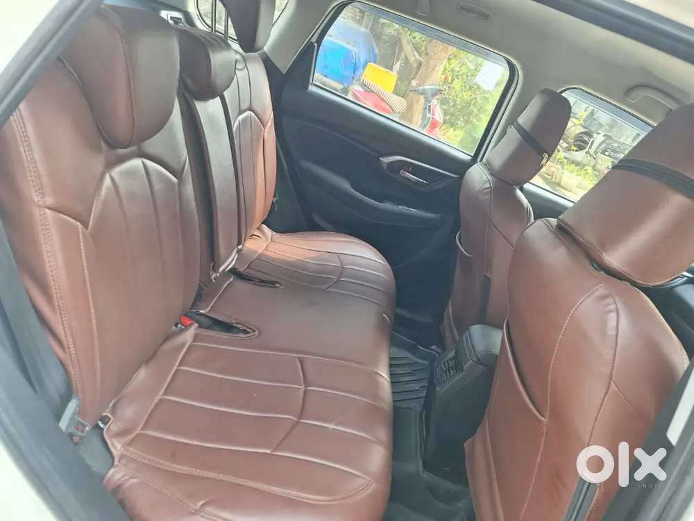 Toyota Urban Cruiser 2024 Hyryder Drive