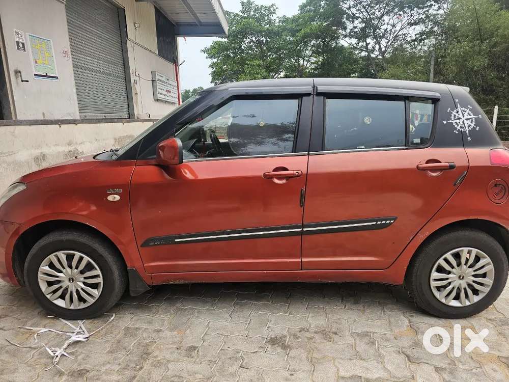 Maruti Suzuki Swift 2009 Diesel 117949 Km Driven