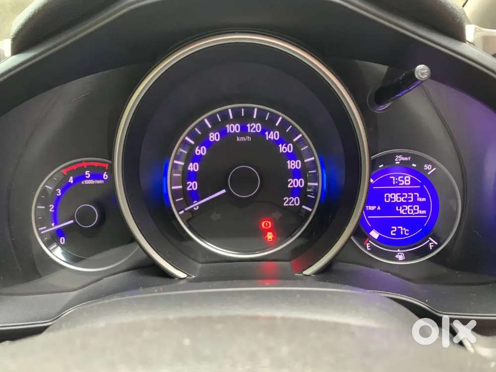 Honda Jazz 2016 Diesel 97000 Km Driven