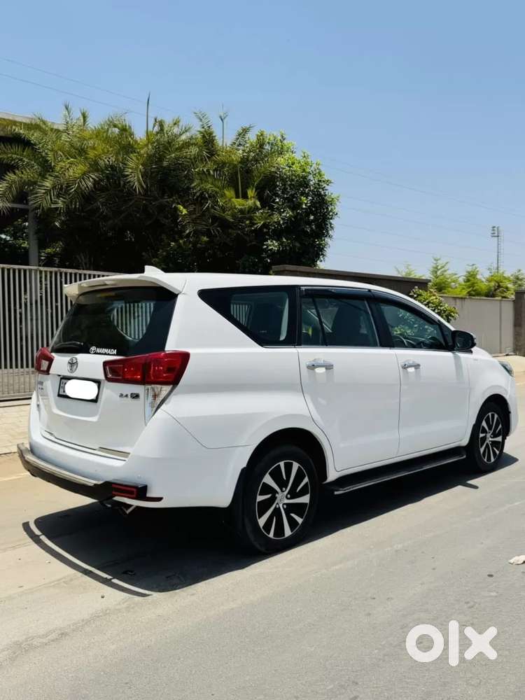 Toyota Innova Crysta [2020-ongoing] 2.4 Zx 7 Str, 2023, Diesel