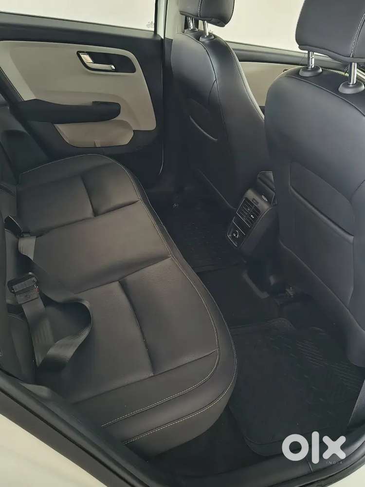 Tata Altroz 1.2 2023 Km Driven
