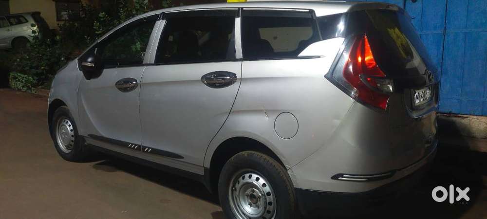 Mahindra Marazzo M2 2019