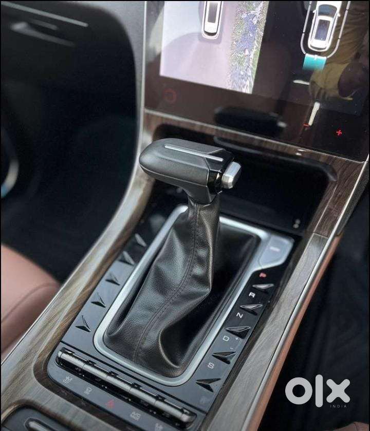 Mg Hector Plus 2023 Petrol Year
