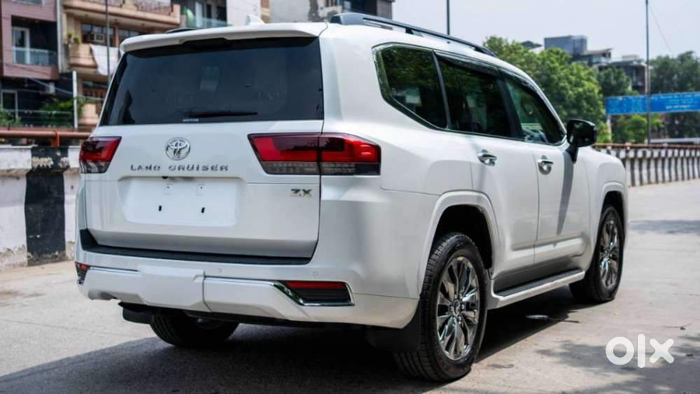 Toyota Land Cruiser Zx Petrol, 2026, Petrol