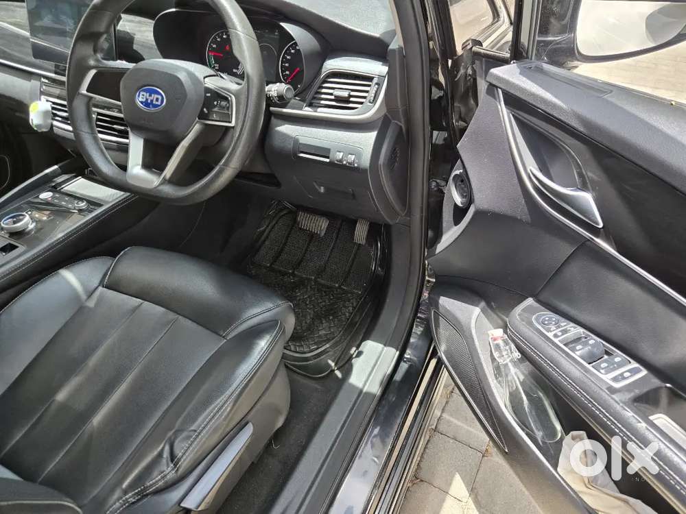 Byd E6 2024  Under Warranty  520km Range  Pristine Condition