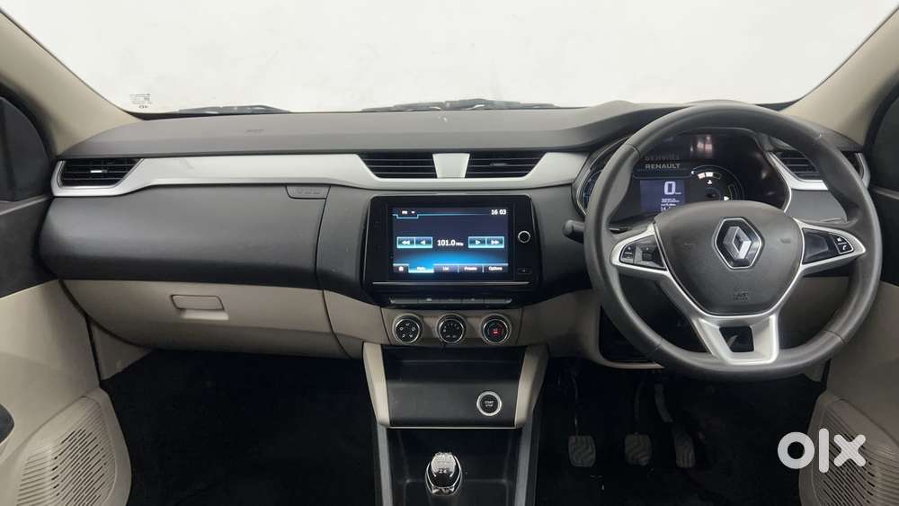 Renault Triber Rxz, 2022, Petrol