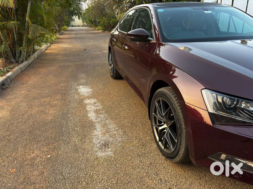 Skoda Superb Lk 1.8 Tsi At, 2016, Petrol