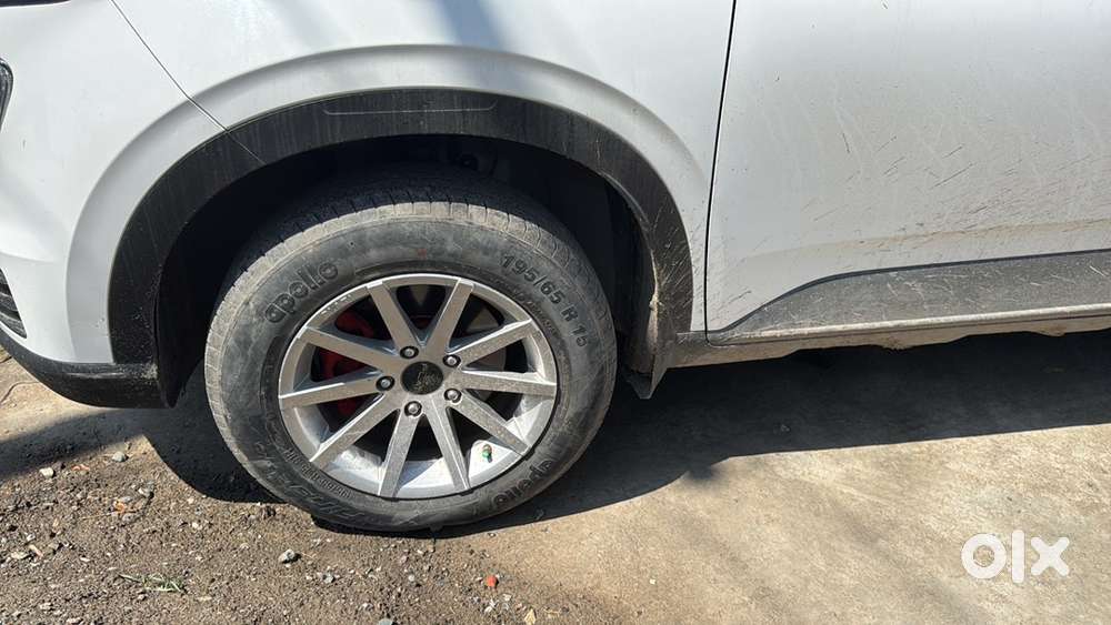 Hyundai Venue Petrol 2024