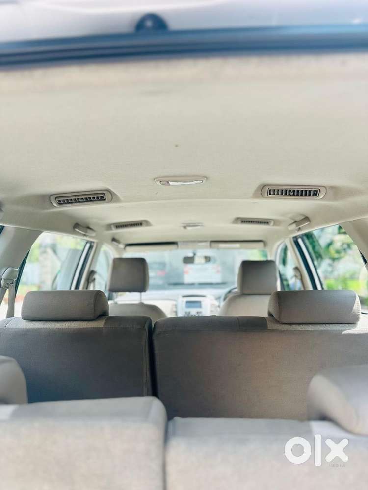 Toyota Innova 2.5 V 8 Str, 2013, Diesel