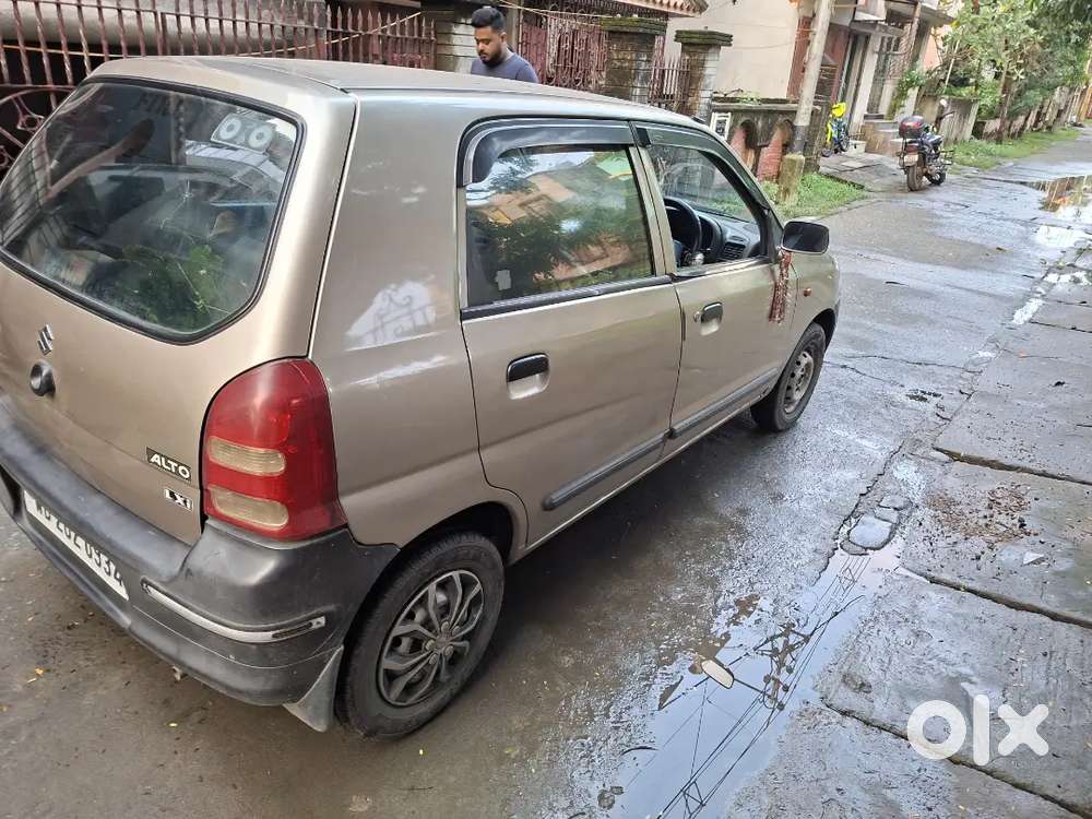 Maruti Suzuki 800 Ac 2010