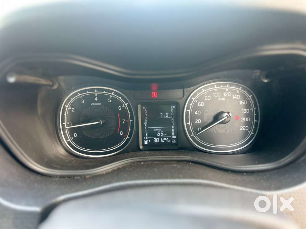 Maruti Suzuki Brezza Petrol Good Condition