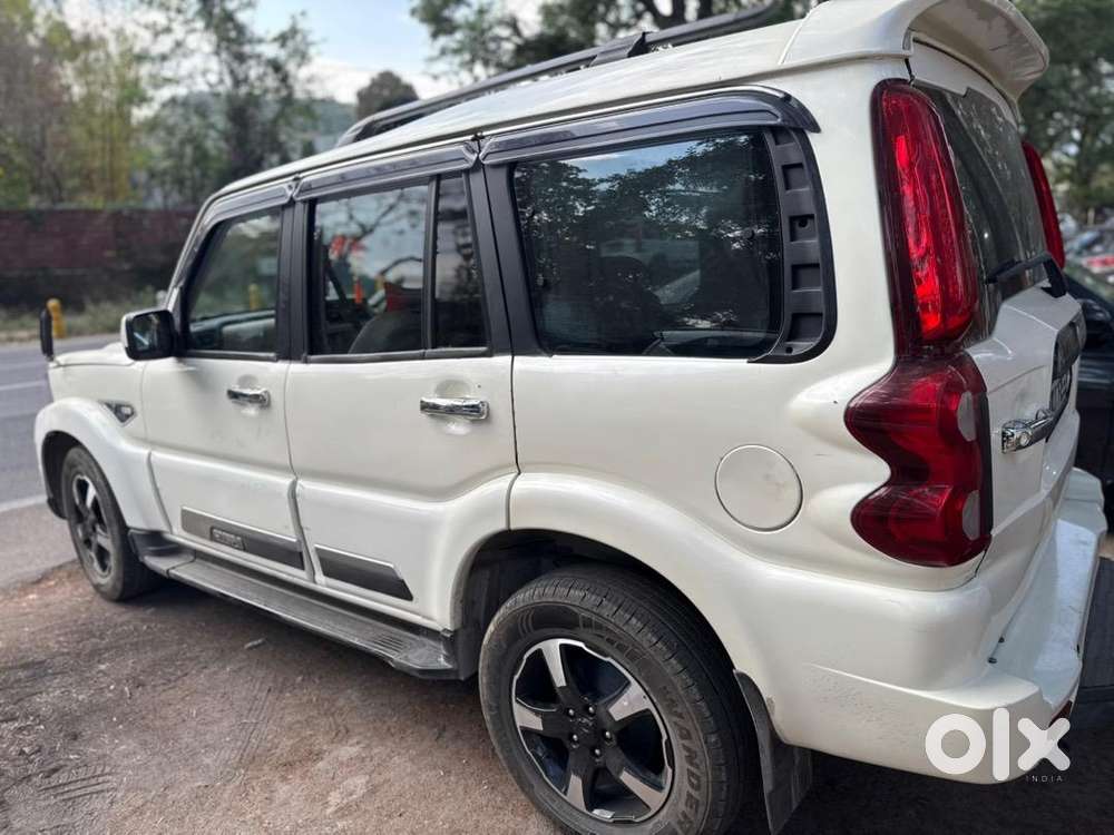 Mahindra Diesel Manual 2023 Car