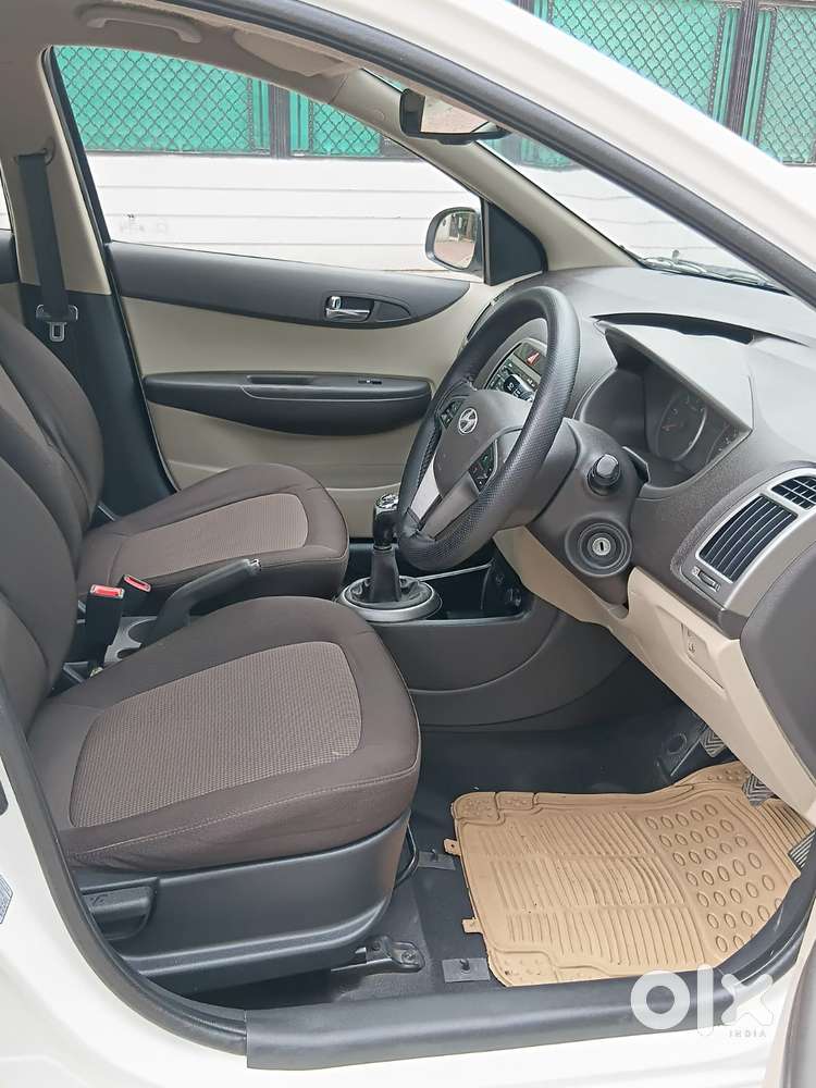 Hyundai I20 E Sportz 1.4 Crdi, 2014, Diesel