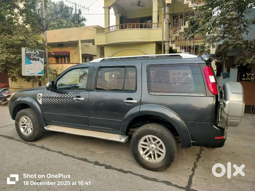 Ford Endeavour 2010 Diesel 120000 Km Driven