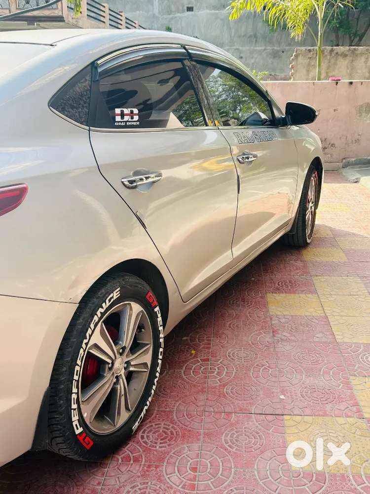 Verna Petrol 2018