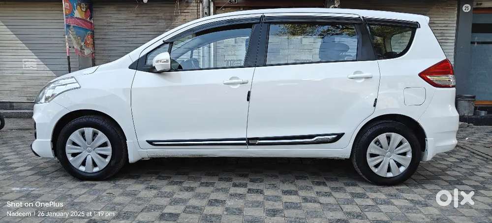 Maruti Suzuki Ertiga 2017 Diesel 90000 Km Driven