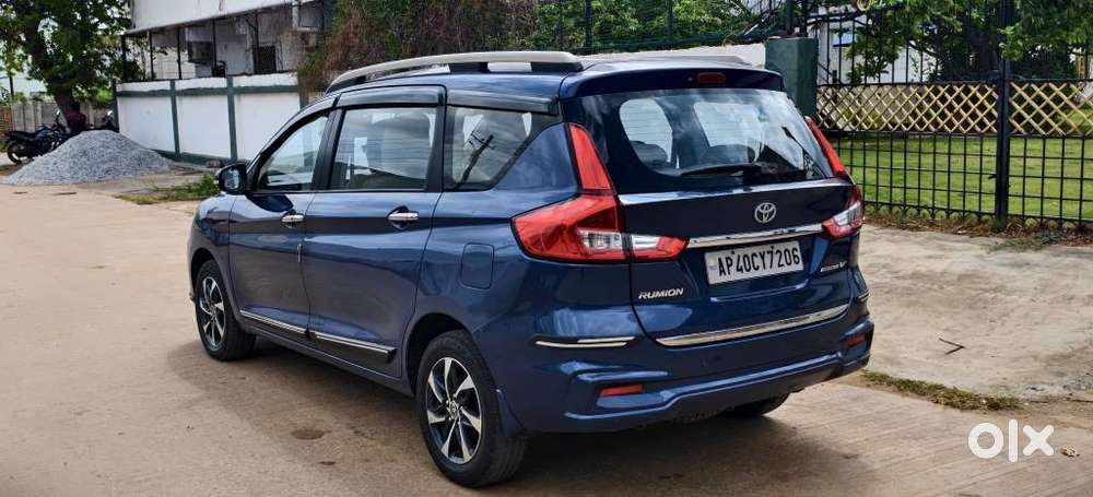Toyota Rumion V Mt, 2024, Petrol