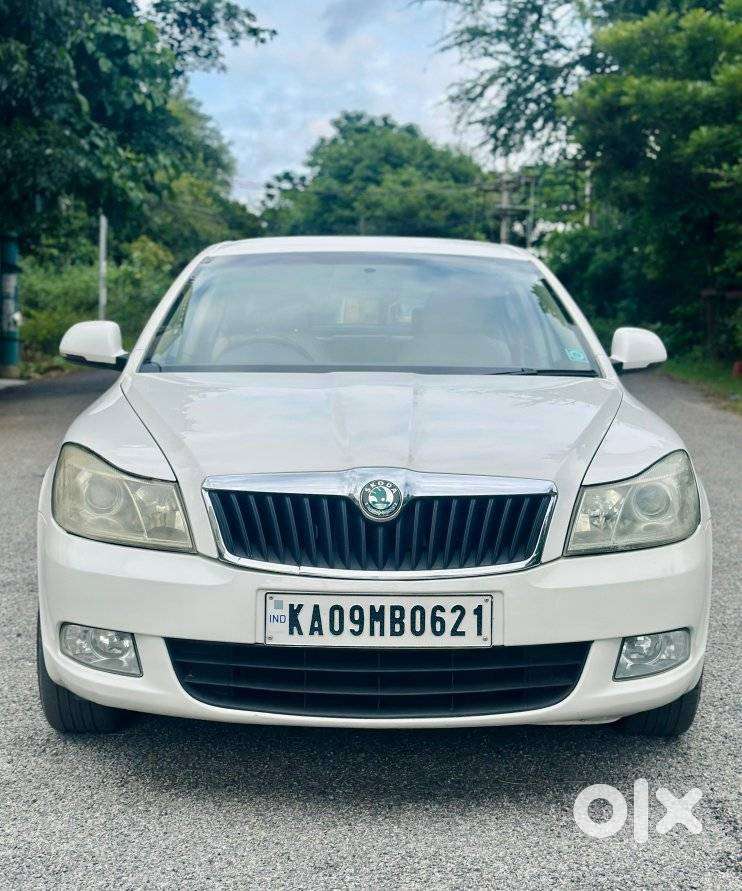 Skoda Laura Elegance 1.9 Tdi Mt, 2014, Diesel