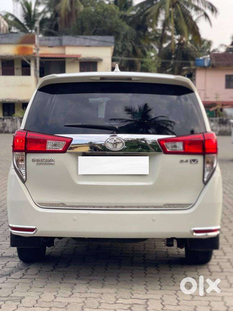 Toyota Innova Crysta 2.4 V 7 Str, 2018, Diesel