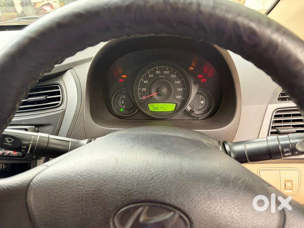Hyundai Eon Petrol 2012 Km Driven