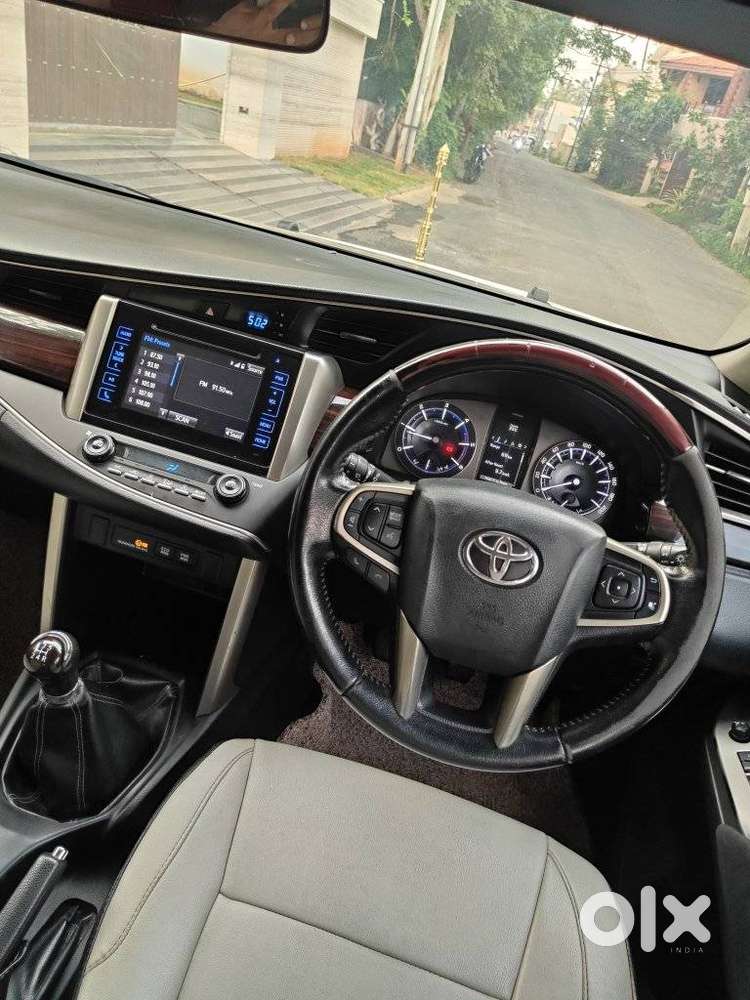 Toyota Innova Crysta 2.4 V, 2017, Diesel