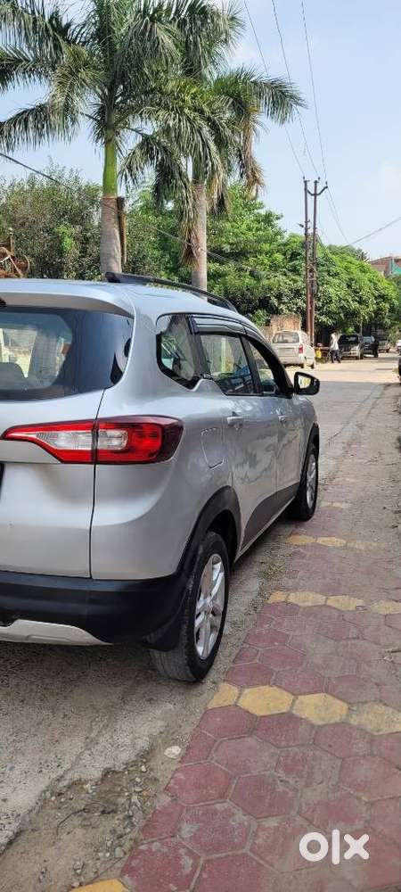 Renault Triber Rxt, 2020, Petrol
