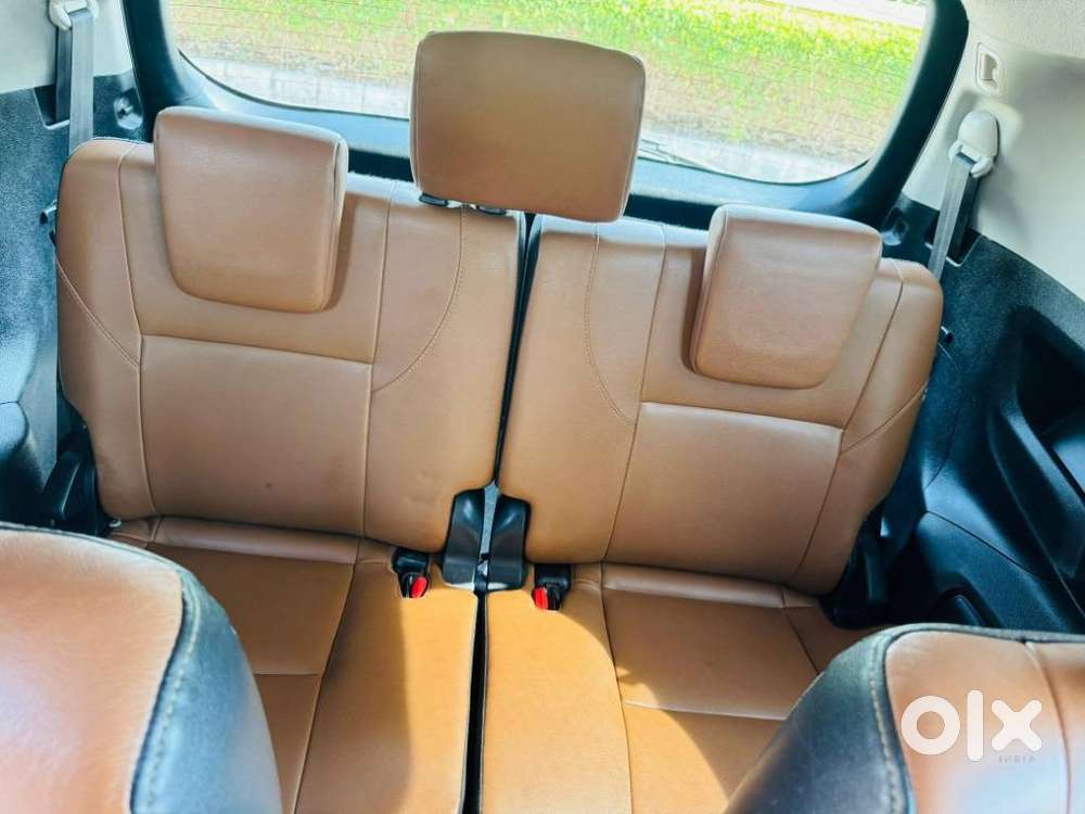 Toyota Innova Crysta 2.8 Zx At 7 Seater, 2016, Diesel