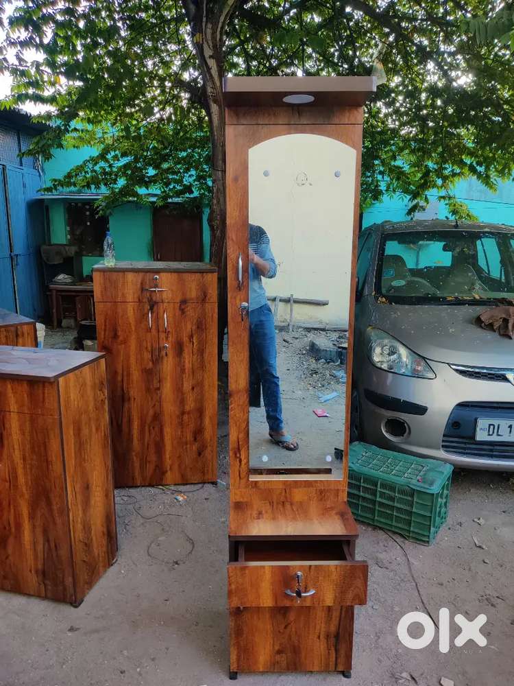 Dressing mirror/Dressing table Beds & Wardrobes 1753684977