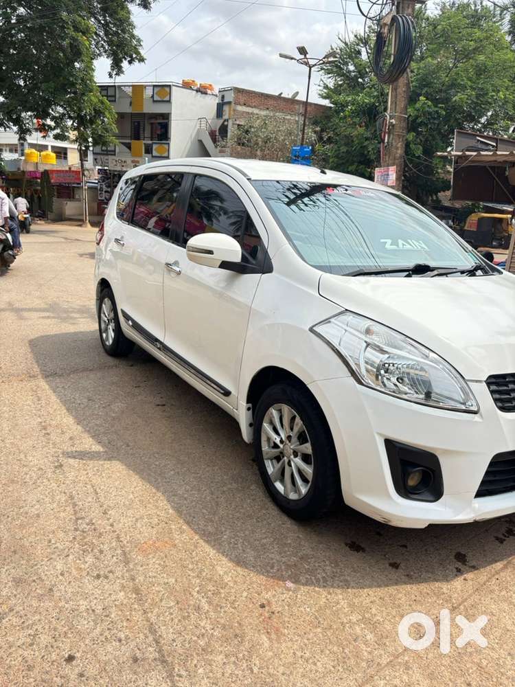 Maruti Suzuki Ertiga Zxi 2012