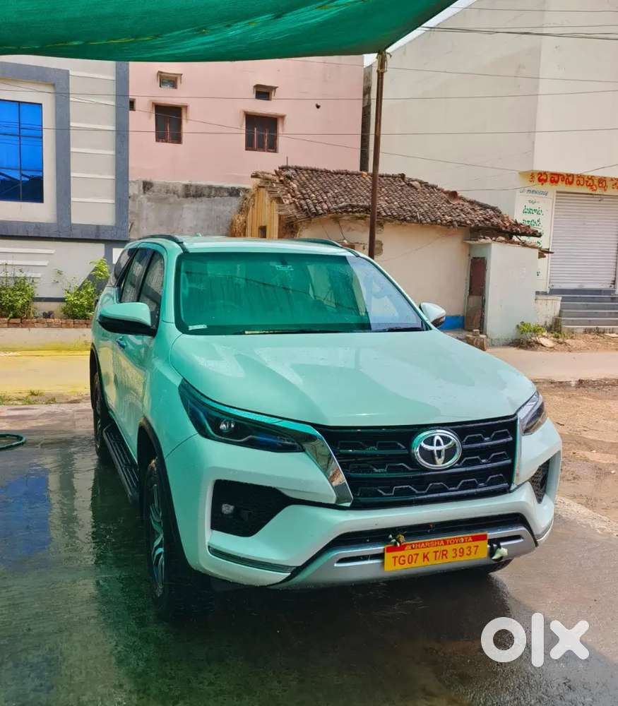 Toyota Fortuner 4*2 Mt 2024 Diesel 30000 Km Driven