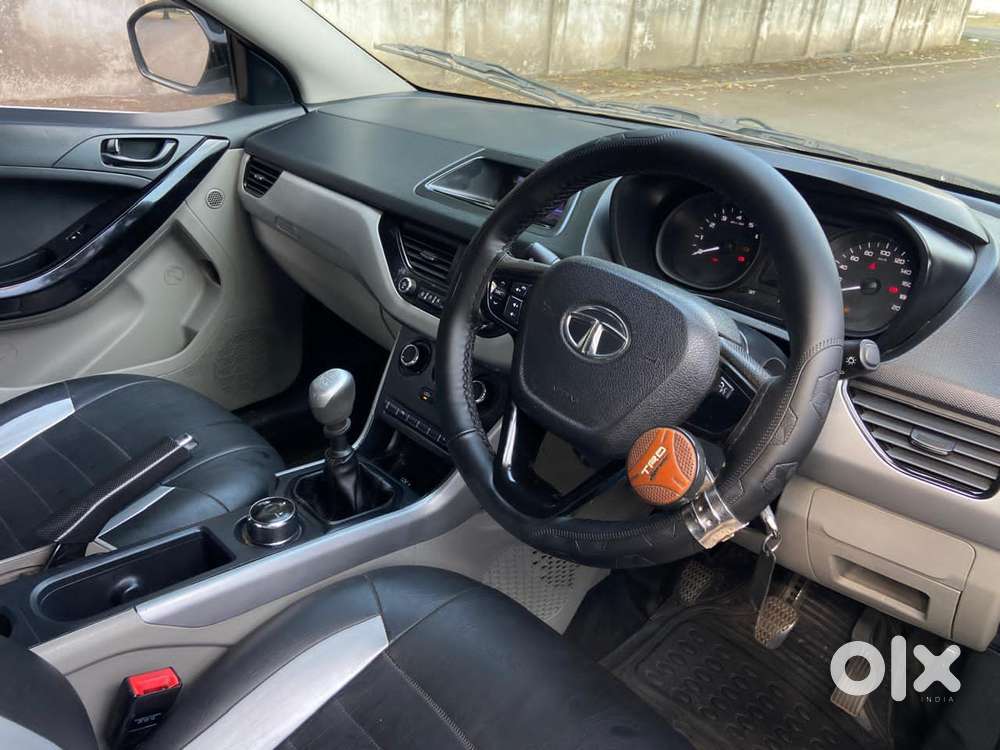 Tata Nexon, 2018, Petrol