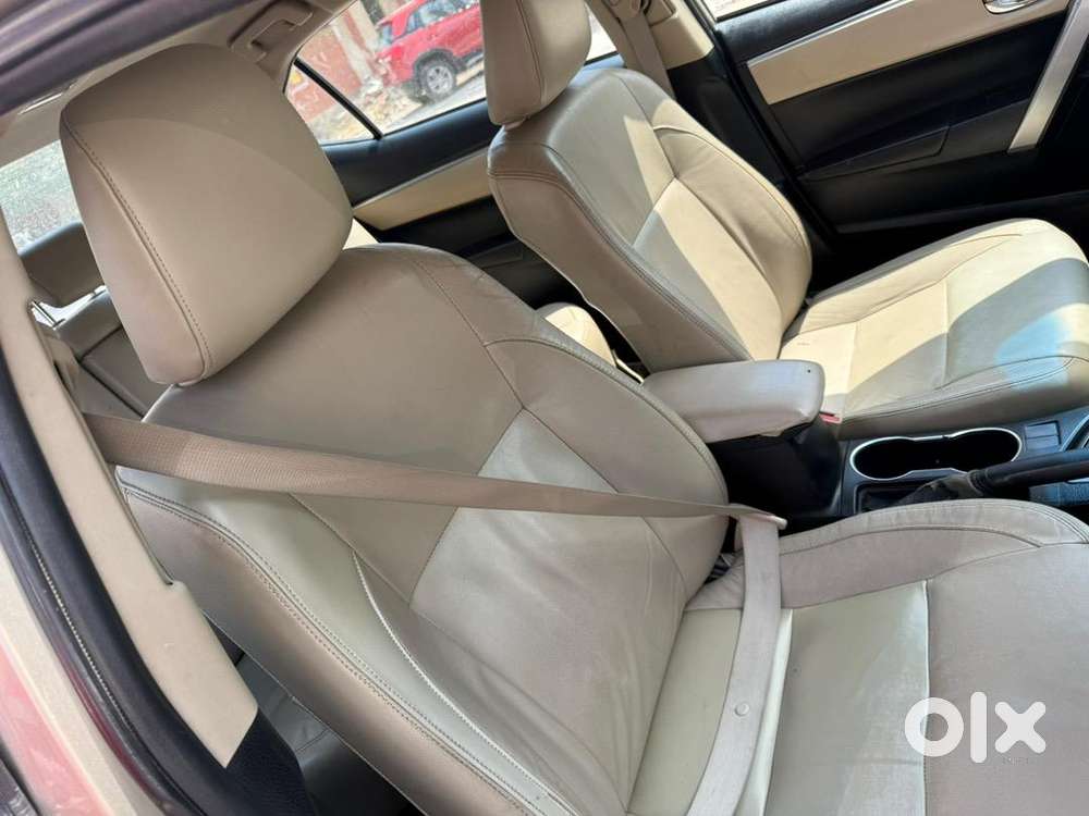 Toyota Corolla Altis 2015 Petrol Well Maintained