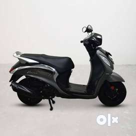 Olx 2025 yamaha scooty