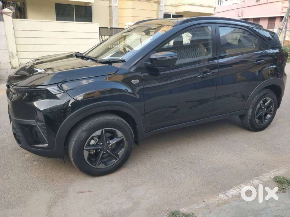Tata Nexon Fearless Plus (ps) 1.2 Petrol Dca (adas), 2026, Petrol