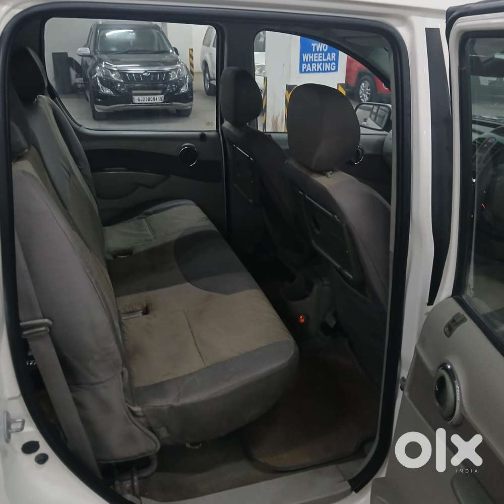 Mahindra Quanto C8, 2012, Diesel
