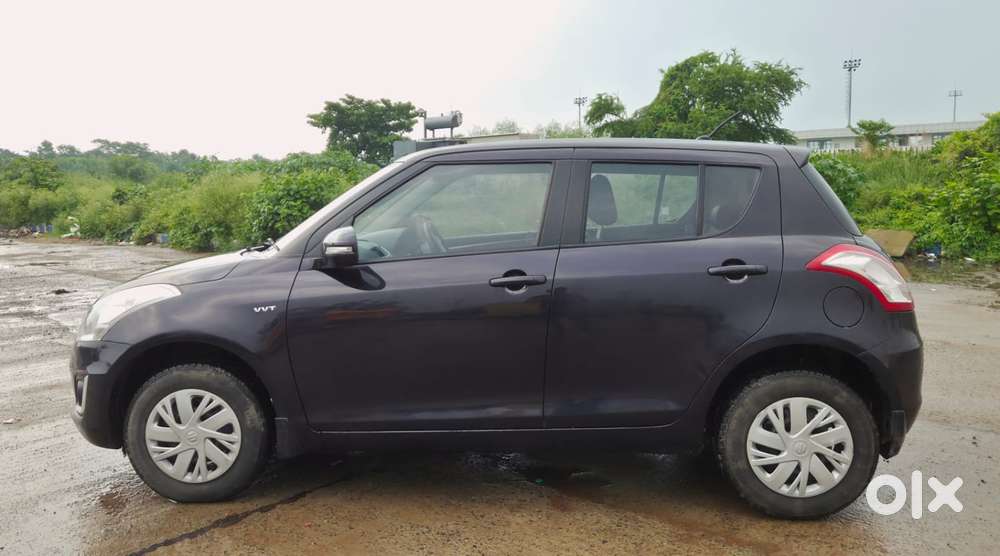 Maruti Suzuki Swift Vxi Abs Bsiv, 2015, Petrol
