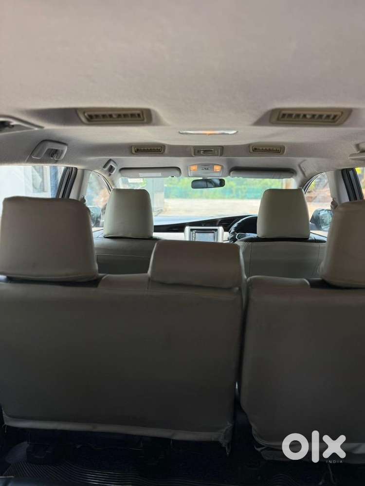 Toyota Innova Crysta 2016