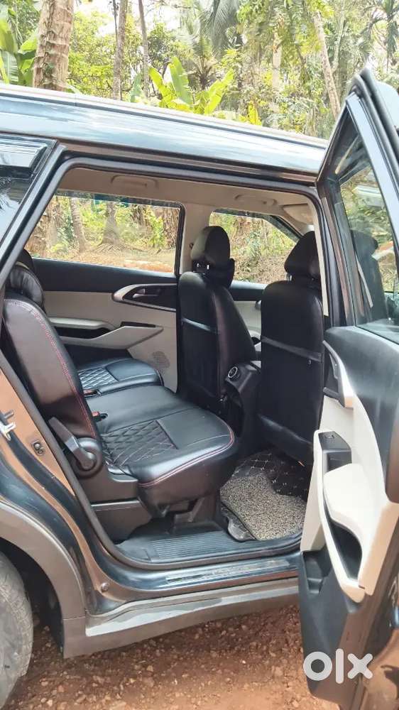 Kia Carens 2023 Petrol 26500 Km Driven