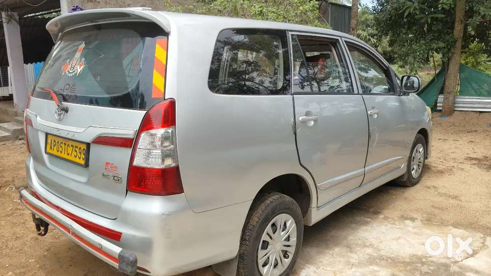 Toyota Innova 2.5 G 2014