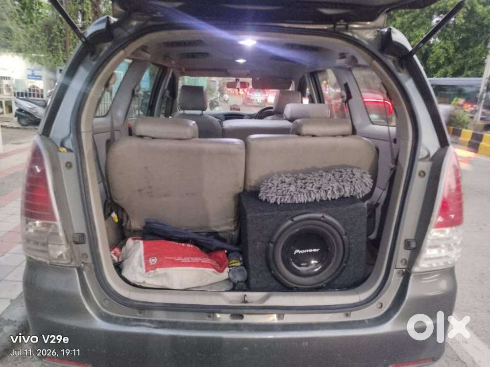 Toyota Innova 2.5 G (diesel) 8 Seater, 2010, Diesel