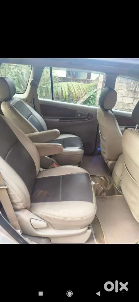 Toyota Innova 2014