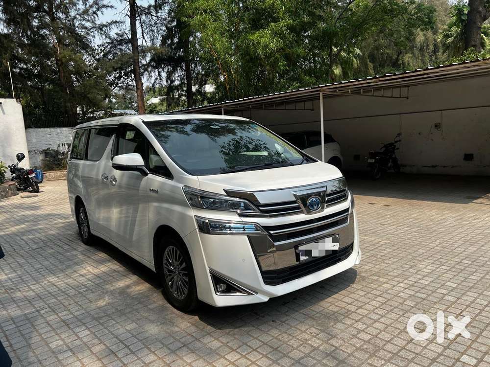Toyota Vellfire 2.5 Hybrid, 2022, Petrol