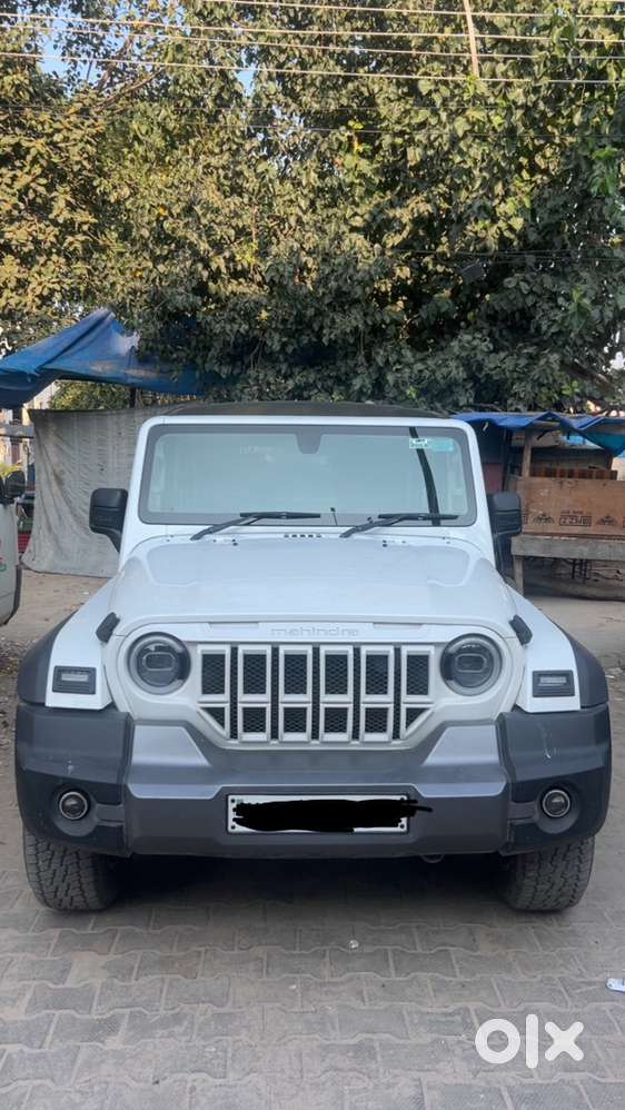 Mahindra Thar Roxx Petrol 2025
